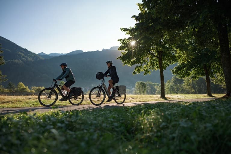 Cube Kathmandu Hybrid dames- en herenfiets